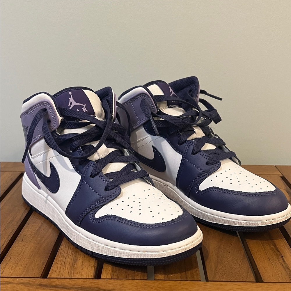 Nike Kids' Purple and White Sneakers